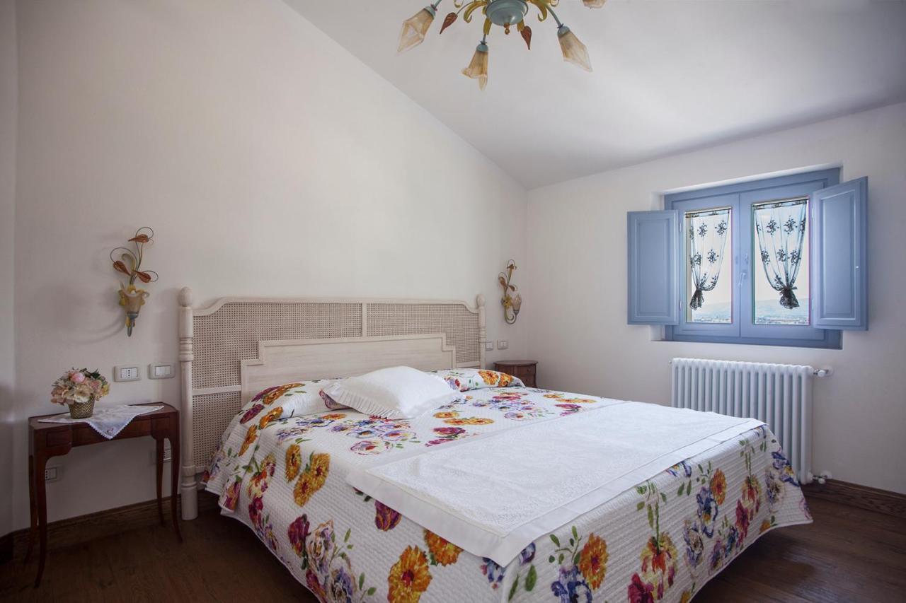 Podere La Contessa B&B Прато Экстерьер фото