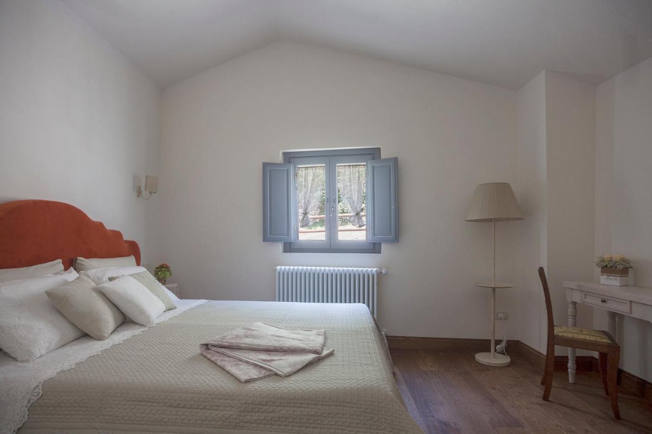 Podere La Contessa B&B Прато Экстерьер фото
